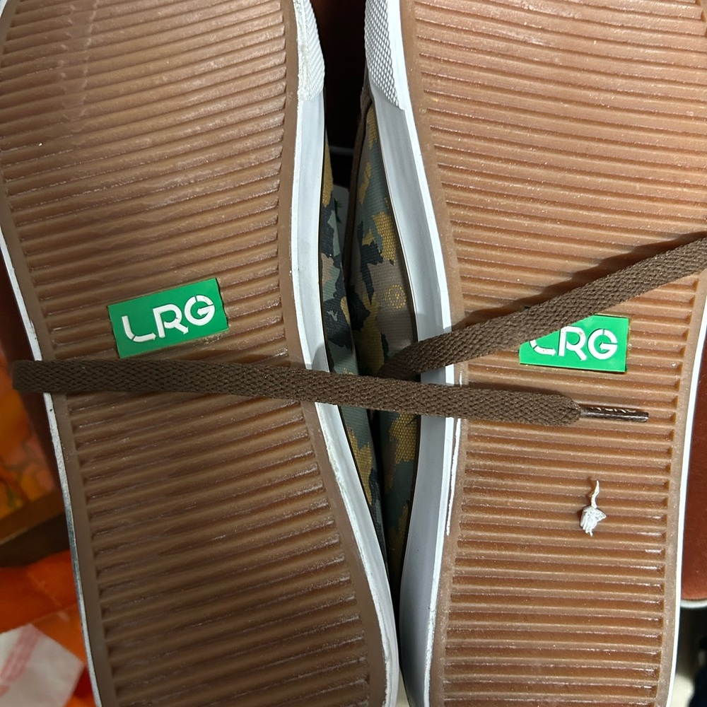 Men’s camo LRG SHOES